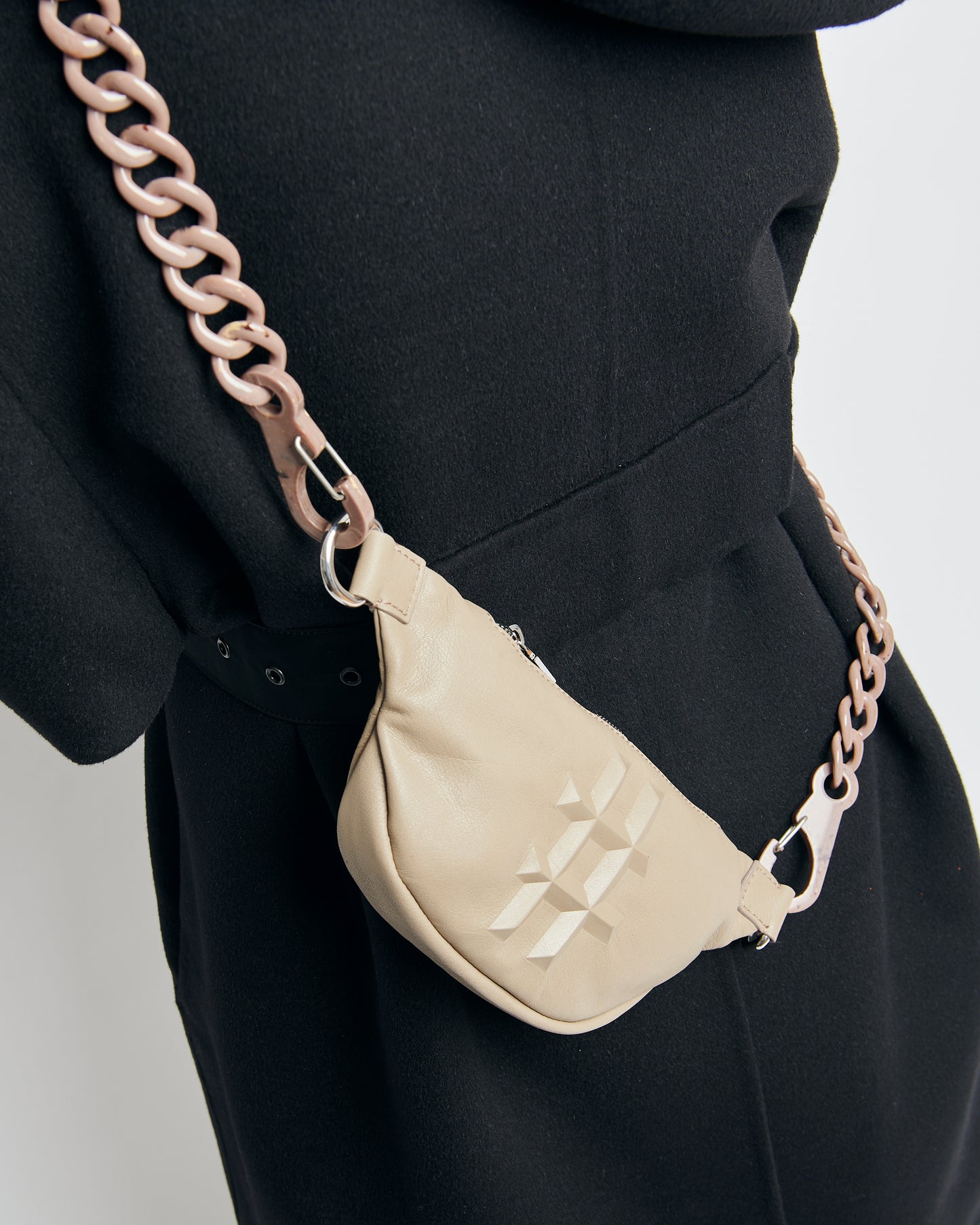 Acryl Chain Bag Strap - sand shiny