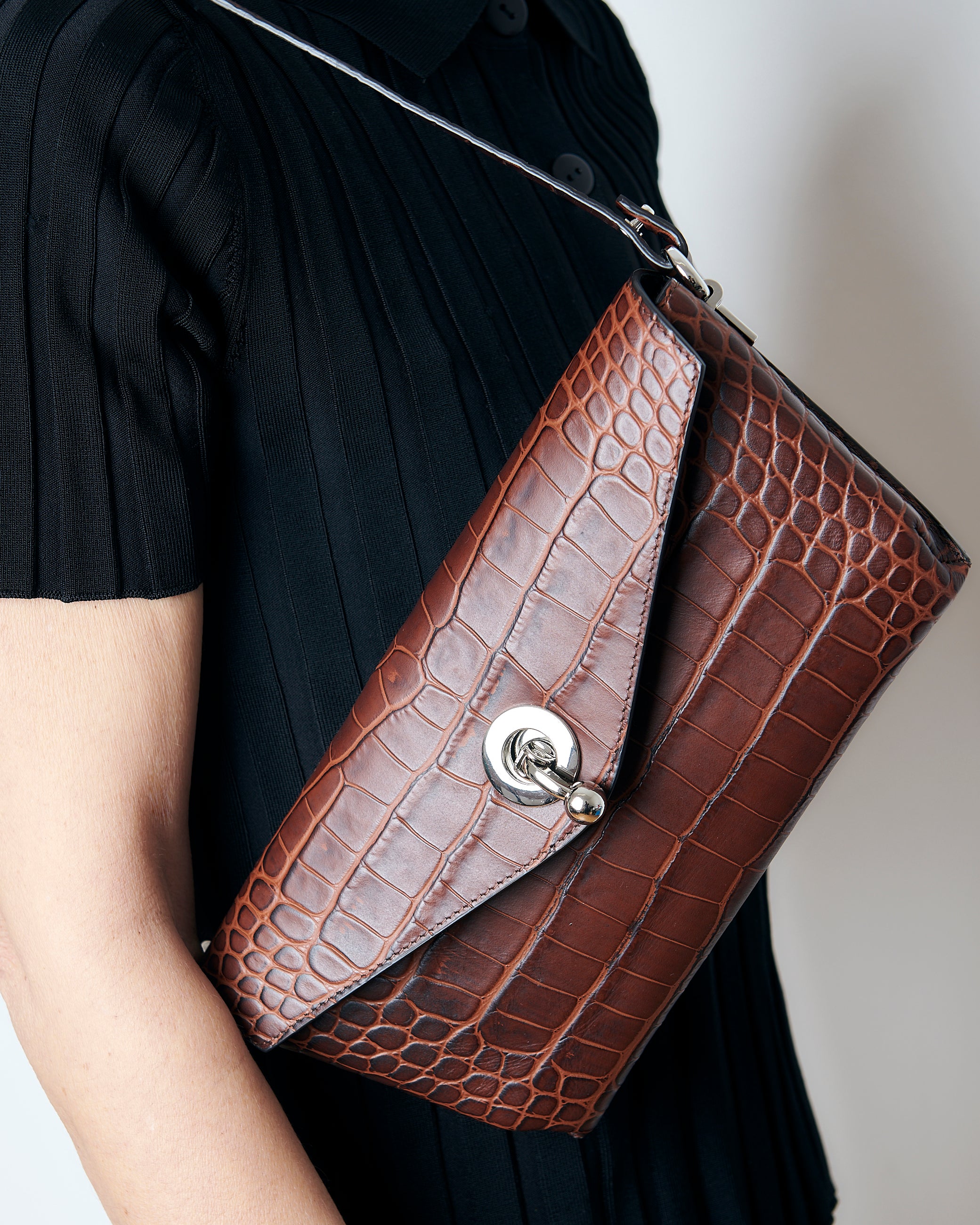 Discover Iconic Accessories and Unlock Your Style Potential