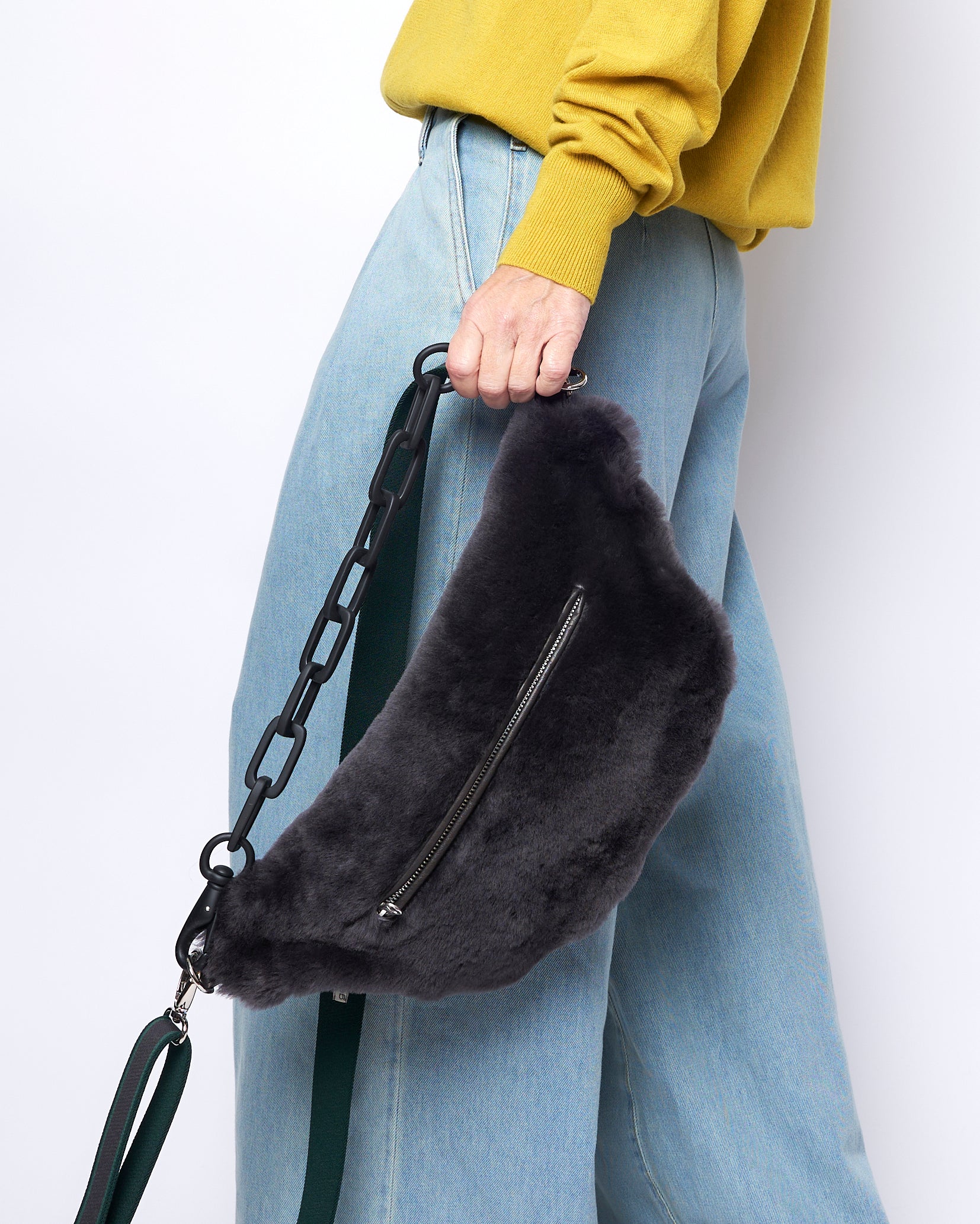 ◇GABRIELE FRANTZEN 2WAY BELT(BAG STRAP) Black Leather Scarab Embossed Belt Bag | Gabriele Frantzen